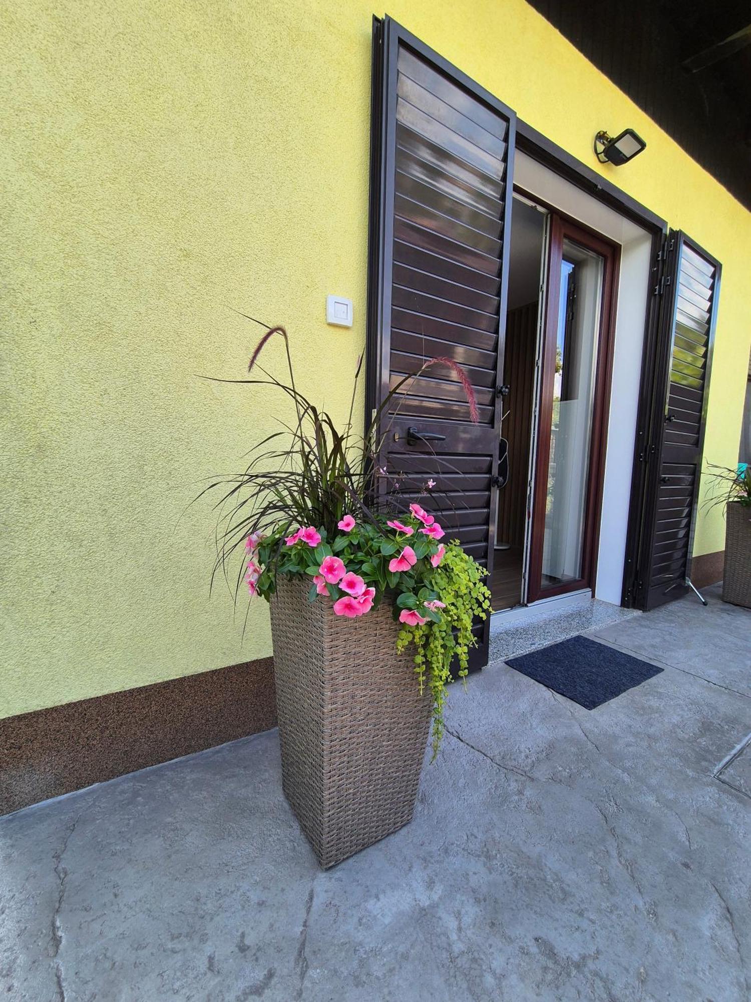 Harmony Apartment Koper Eksteriør billede